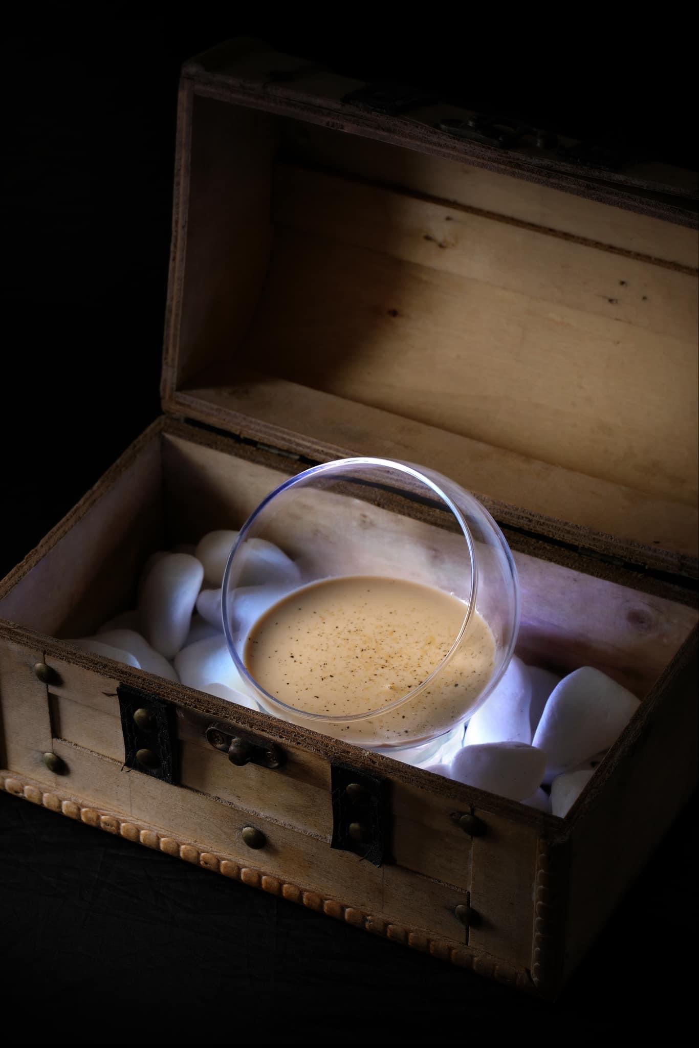 IMG 6135 - Discover the Enchanting New Cocktail List at Esperisma Bar Restaurant in Santorini IMG 6135 - Discover the Enchanting New Cocktail List at Esperisma Bar Restaurant in Santorini