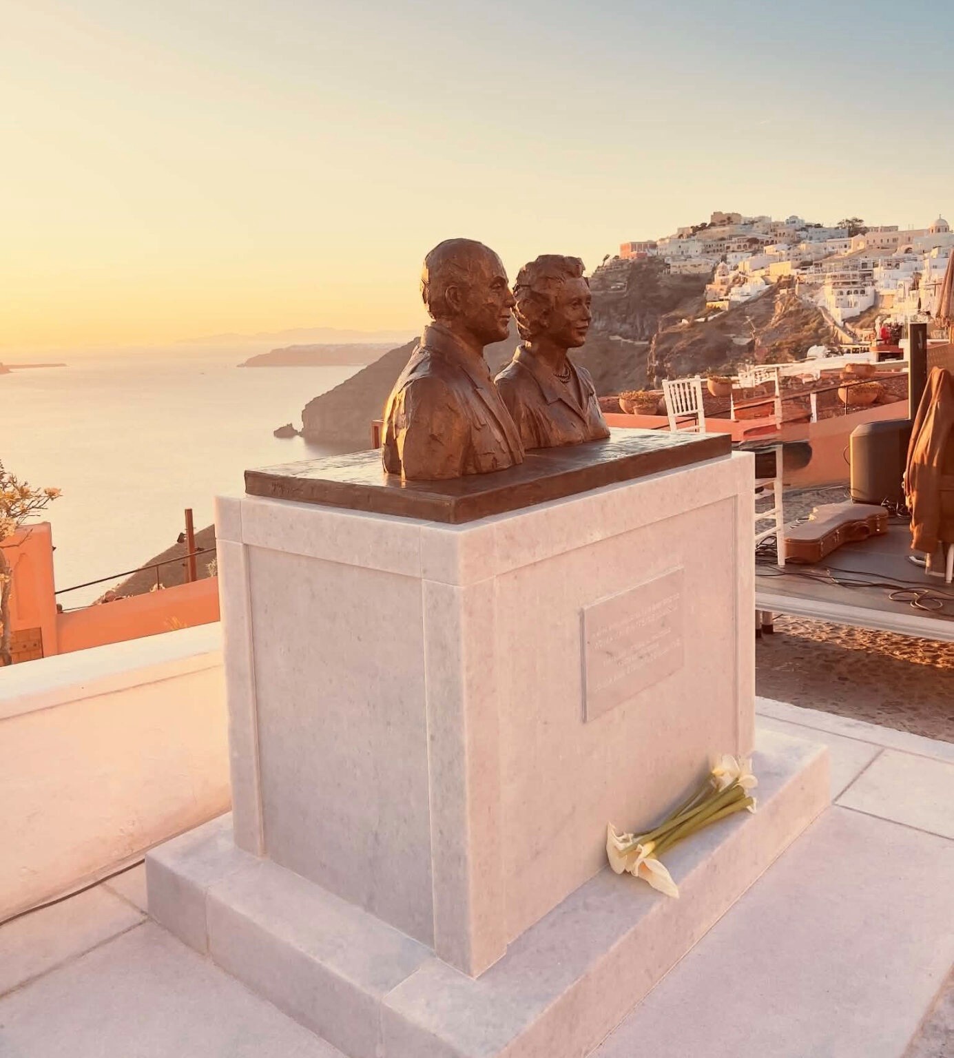 Honoring a Legacy: The Unveiling of the Nomikos Benefactors’ Busts in Fira