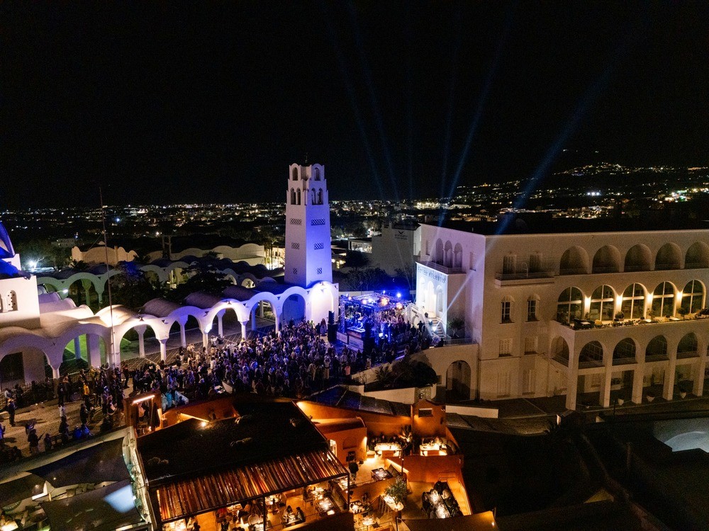 Santorini Experience 2026 - Santorini Experience 2026: Swim the Caldera, Run the Volcano, Stay at Athina Luxury Suites