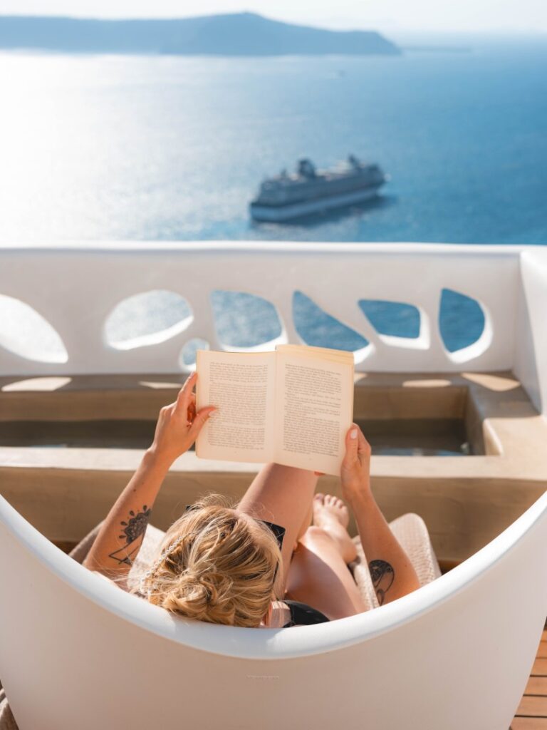 athina 3 - Postcards from Santorini: Notes from the Edge of the Caldera and Athina Luxury Suites
