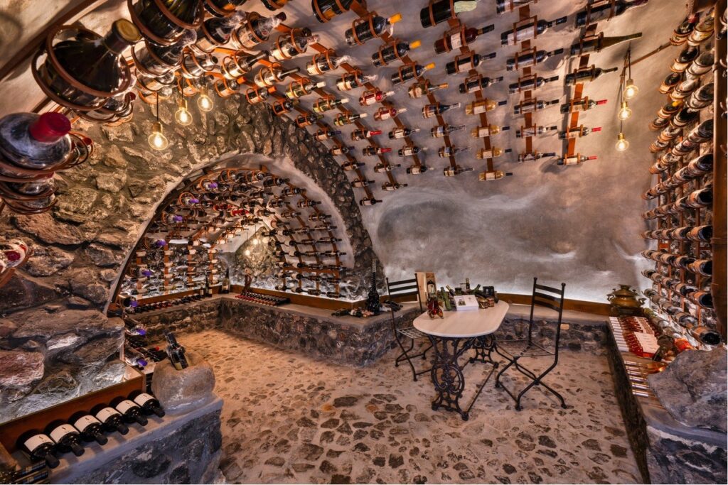 Rizes Gastro Taverna 2 - A Gastronomic Voyage: Rizes Gastro Taverna and Santo Wines Partner for the Ultimate Santorini Wine Tasting Event A Gastronomic Voyage: Rizes Gastro Taverna and Santo Wines Partner for the Ultimate Santorini Wine Tasting Event