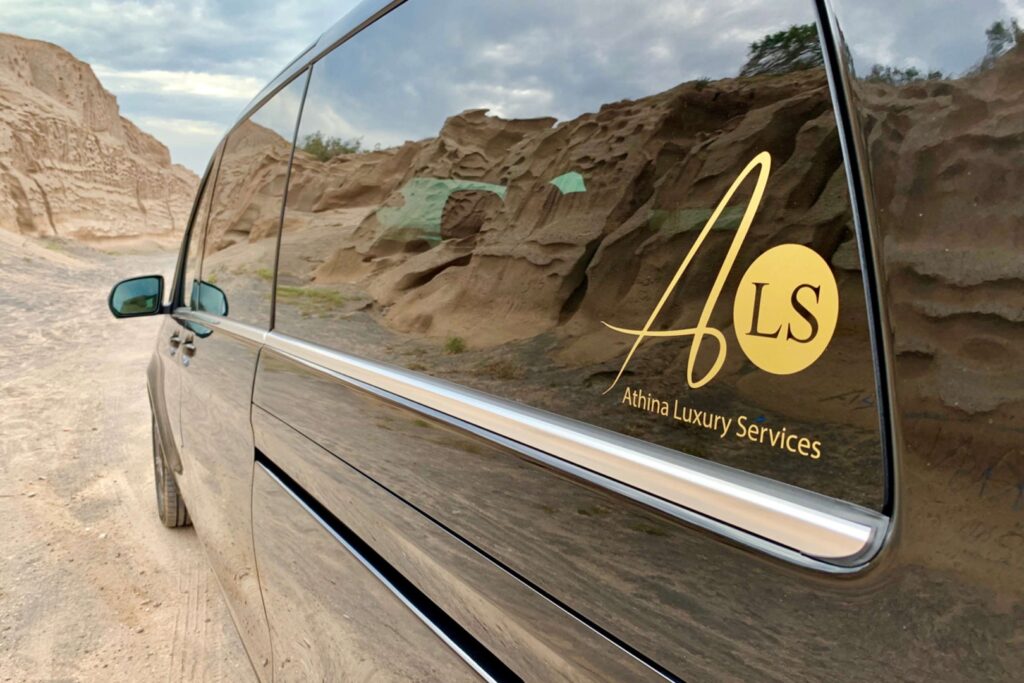 Hassle Free Travels: Private Luxury Transfers & Guided Tours