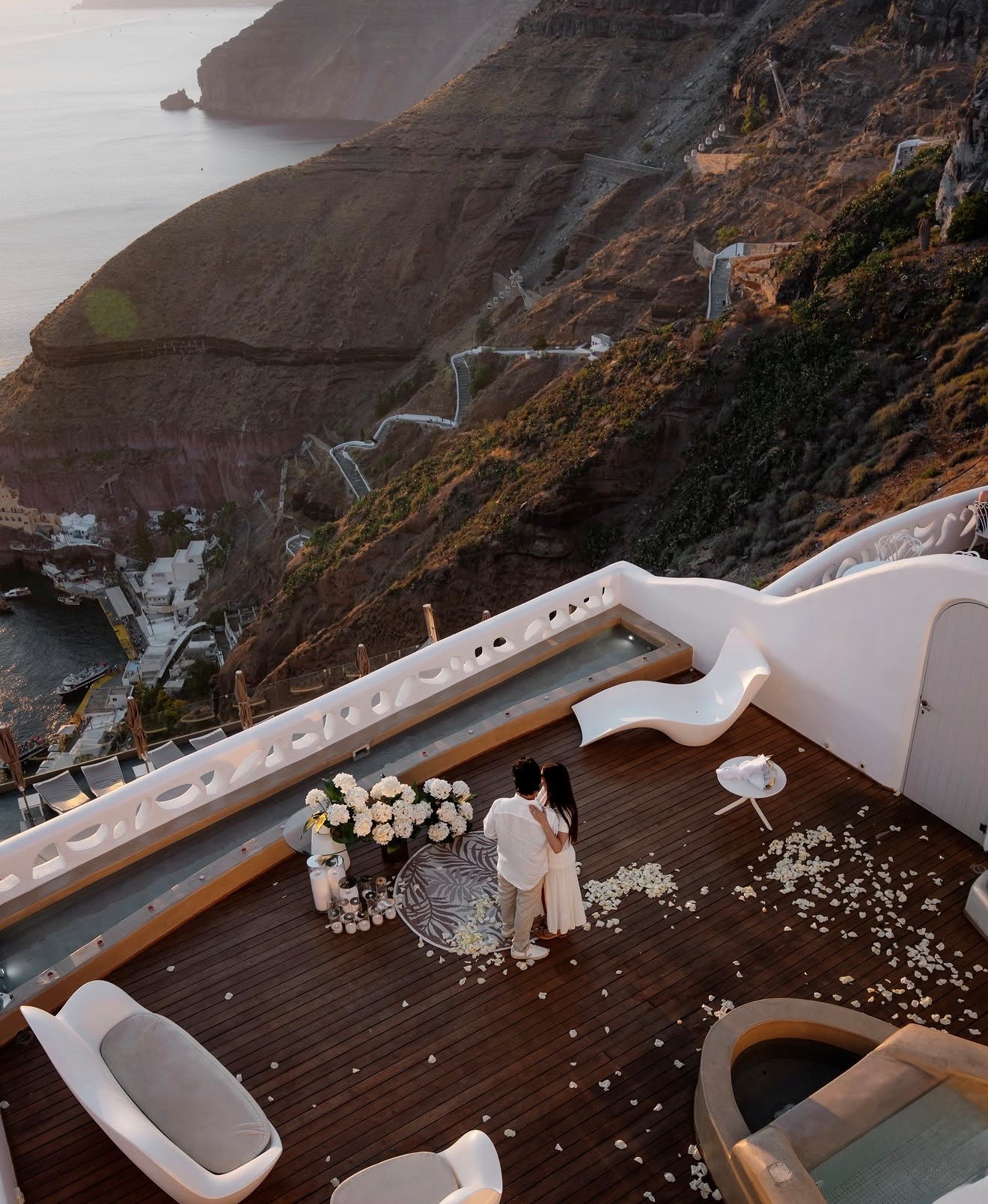 A Must-Do Destination Wedding Venue in Santorini