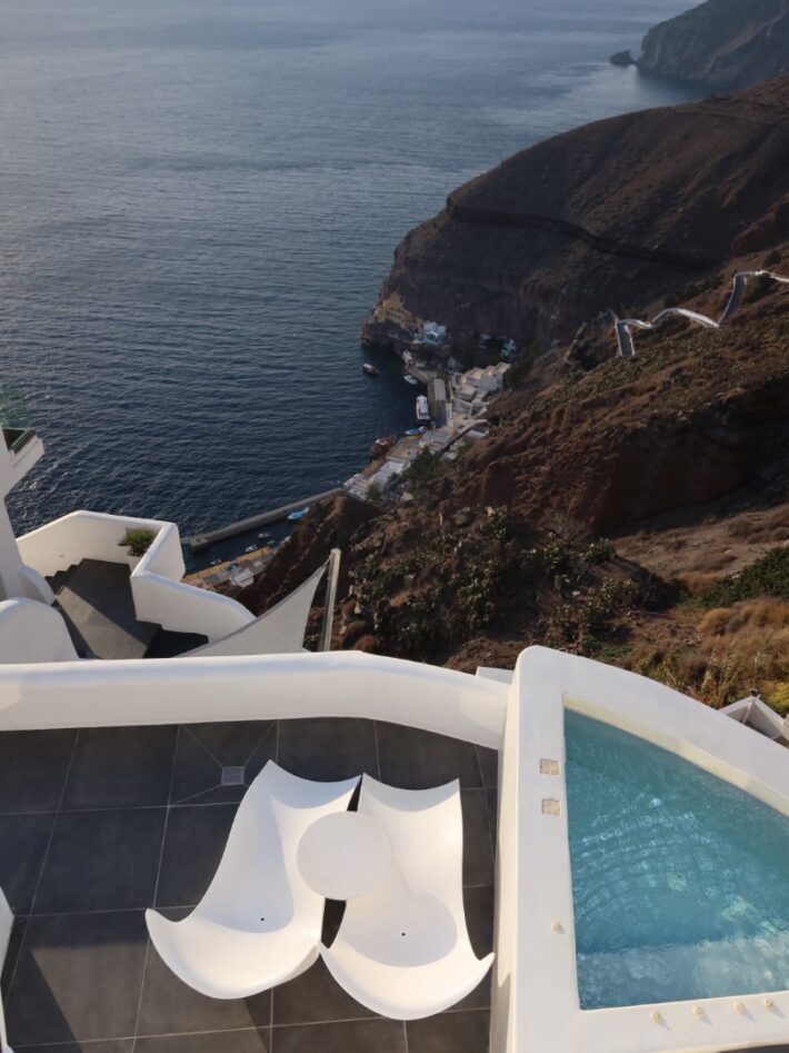From Athens Culture to Caldera Bliss: The Ultimate Autumn Itinerary & Luxury Stay at Athina Luxury Suites